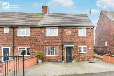 Home For Sale in Chesterfield, United Kingdom