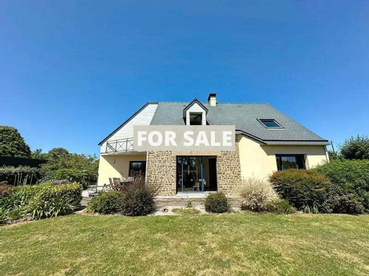 Picture of Home For Sale in Saint Loup, Viterbo, France