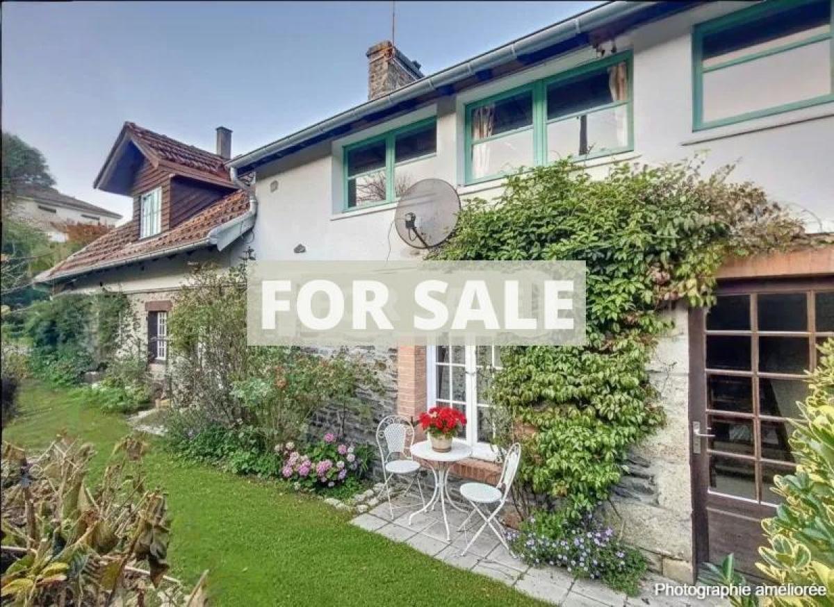 Picture of Home For Sale in Saint Jean Le Thomas, Manche, France