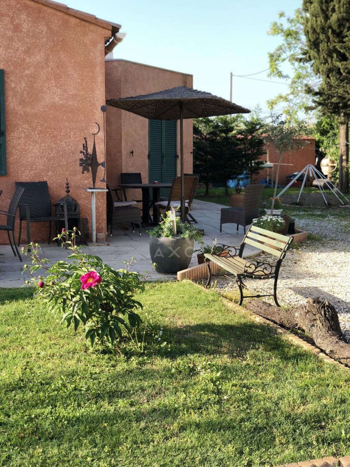 Picture of Apartment For Sale in Arles, Provence-Alpes-Cote d'Azur, France