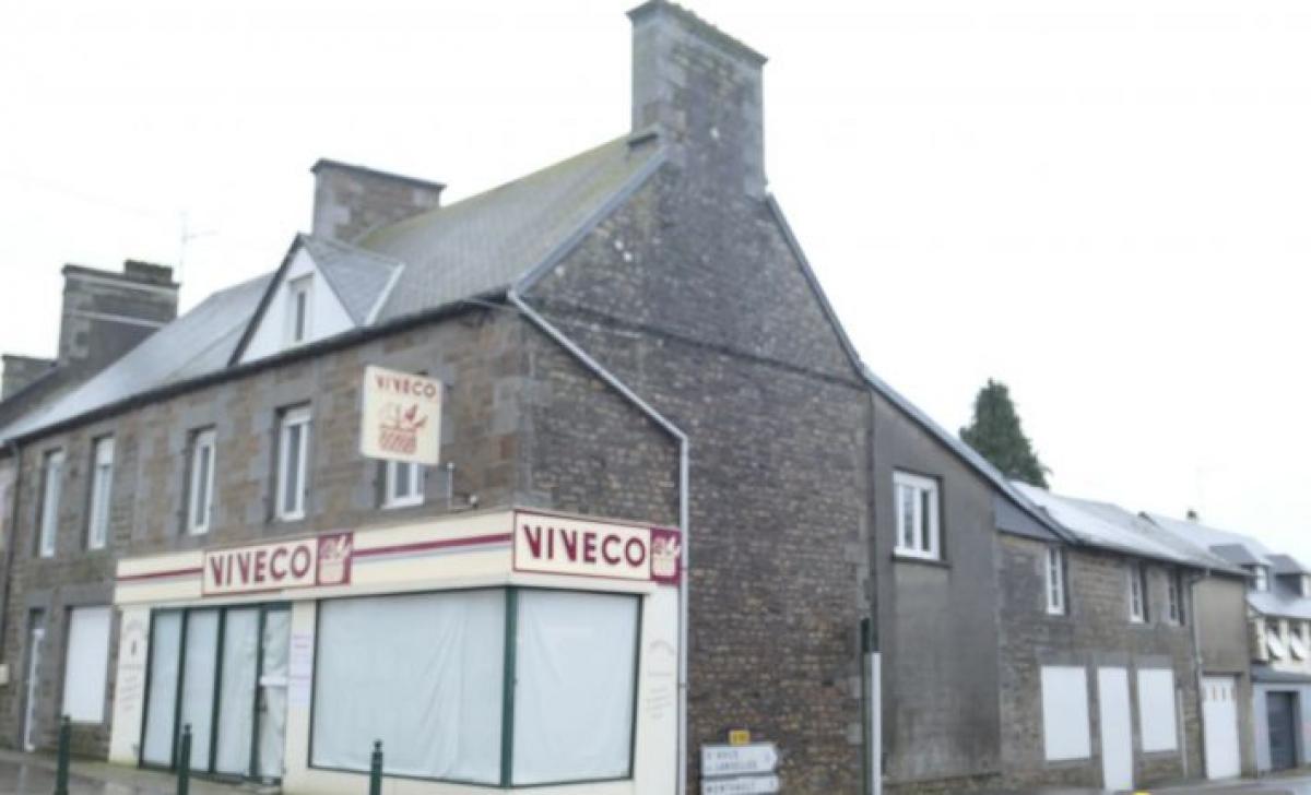 Picture of Retail For Sale in Saint Hilaire Du Harcouet, Lower Normandy, France
