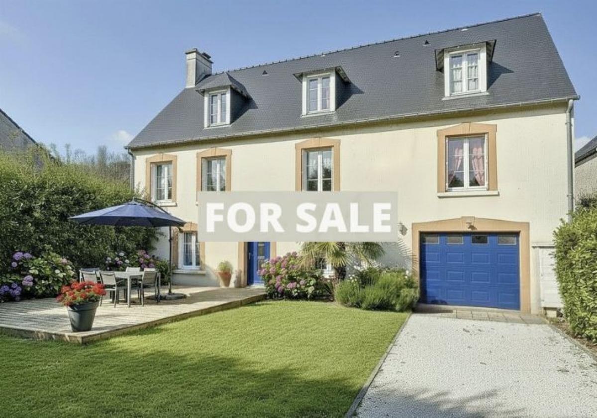 Picture of Home For Sale in Saint Jean Le Thomas, Manche, France