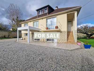 Home For Sale in Courseulles Sur Mer, France