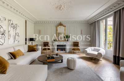 Apartment For Sale in Barcelona, Spain