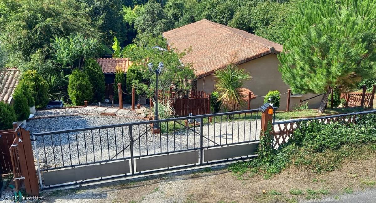 Picture of Home For Sale in Nanteuil En Vallee, Poitou Charentes, France