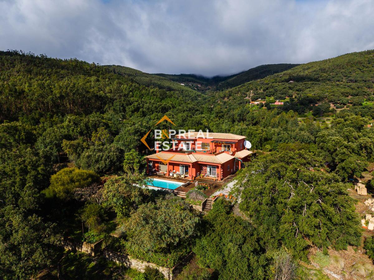 Picture of Villa For Sale in Monchique, Algarve, Portugal