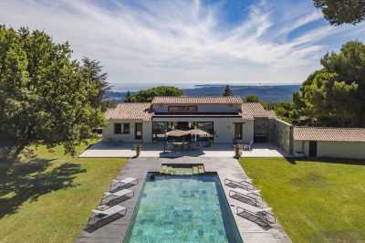 Villa For Sale in Saint Paul de Vence, France
