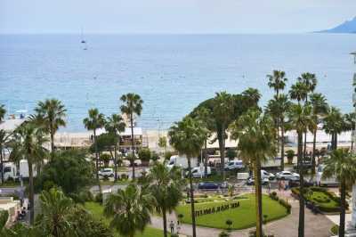 Apartment For Sale in Cannes, France