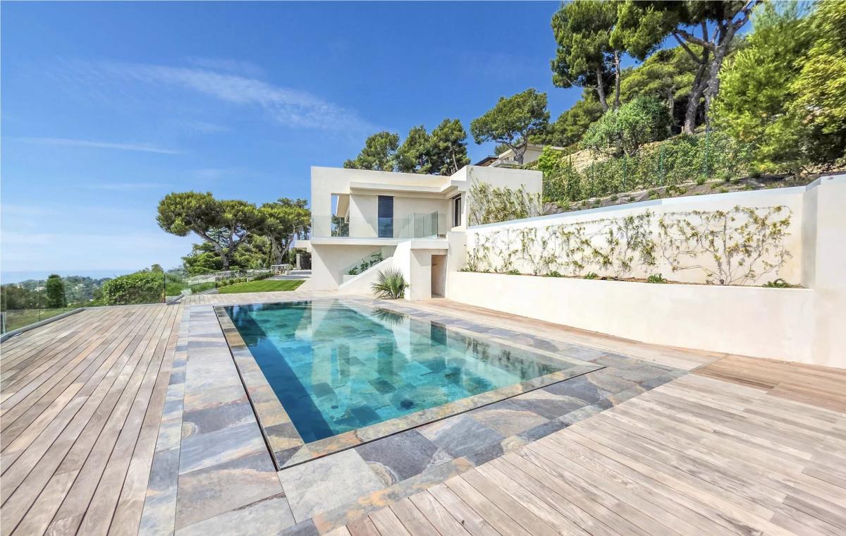 Picture of Villa For Sale in ROQUEBRUNE CAP MARTIN, Cote d'Azur, France