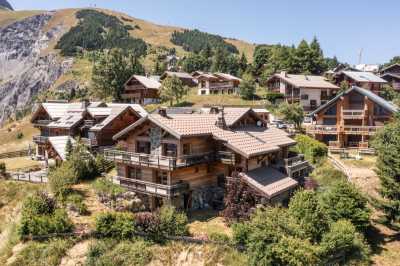 Chalet For Sale in Les Deux Alpes, France