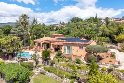 Villa For Sale in Opio, France