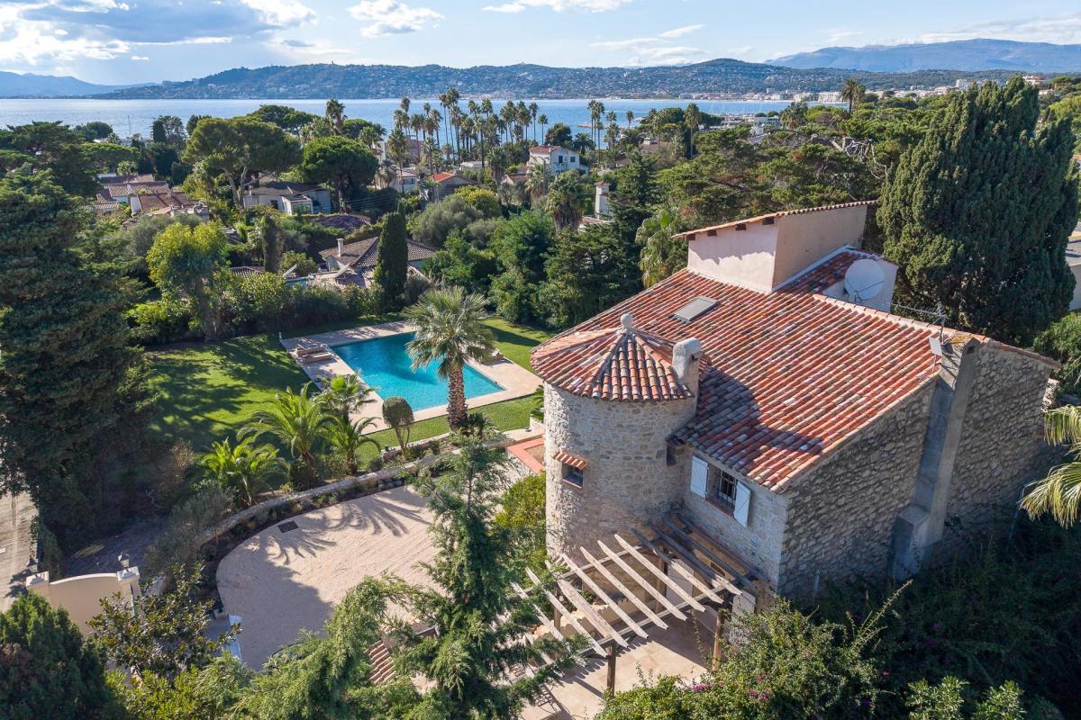 Picture of Villa For Sale in Antibes, Cote d'Azur, France