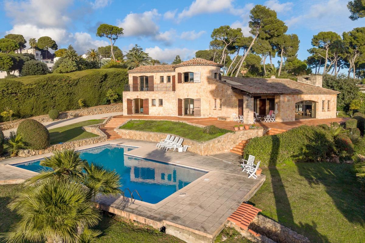Picture of Home For Sale in Antibes, Cote d'Azur, France