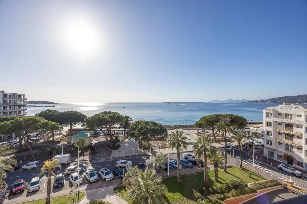 Picture of Apartment For Sale in Antibes, Cote d'Azur, France