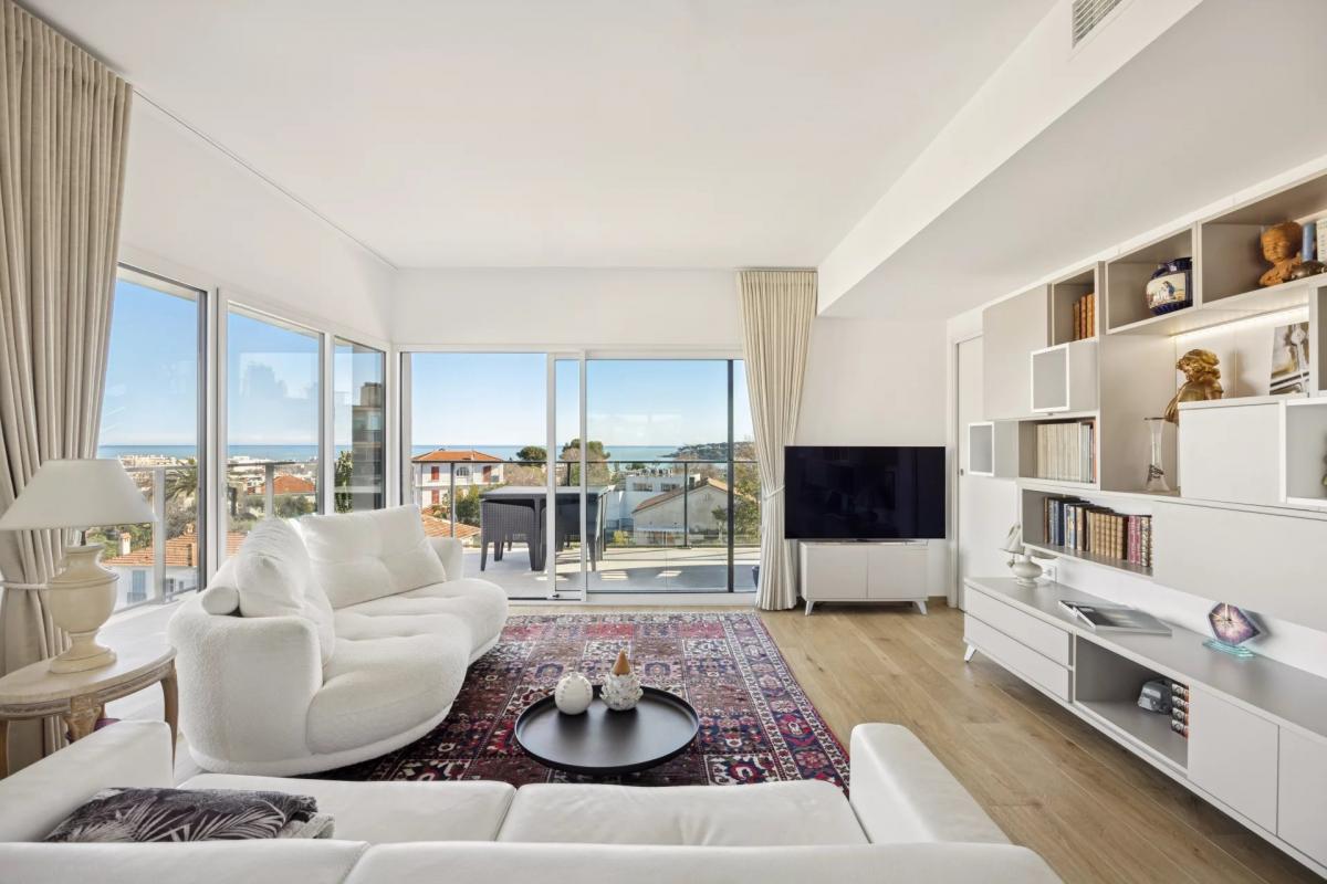 Picture of Apartment For Sale in Antibes, Cote d'Azur, France