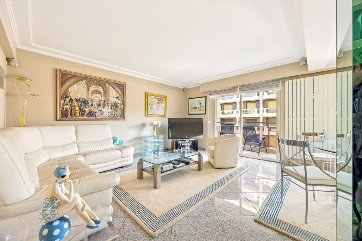 Picture of Apartment For Sale in Cannes, Cote d'Azur, France