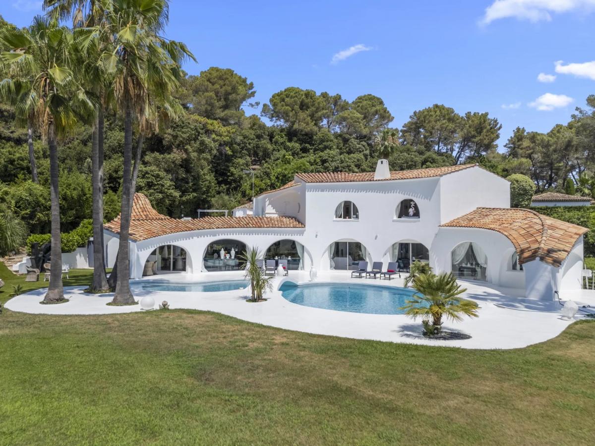 Picture of Villa For Sale in Mougins, Cote d'Azur, France