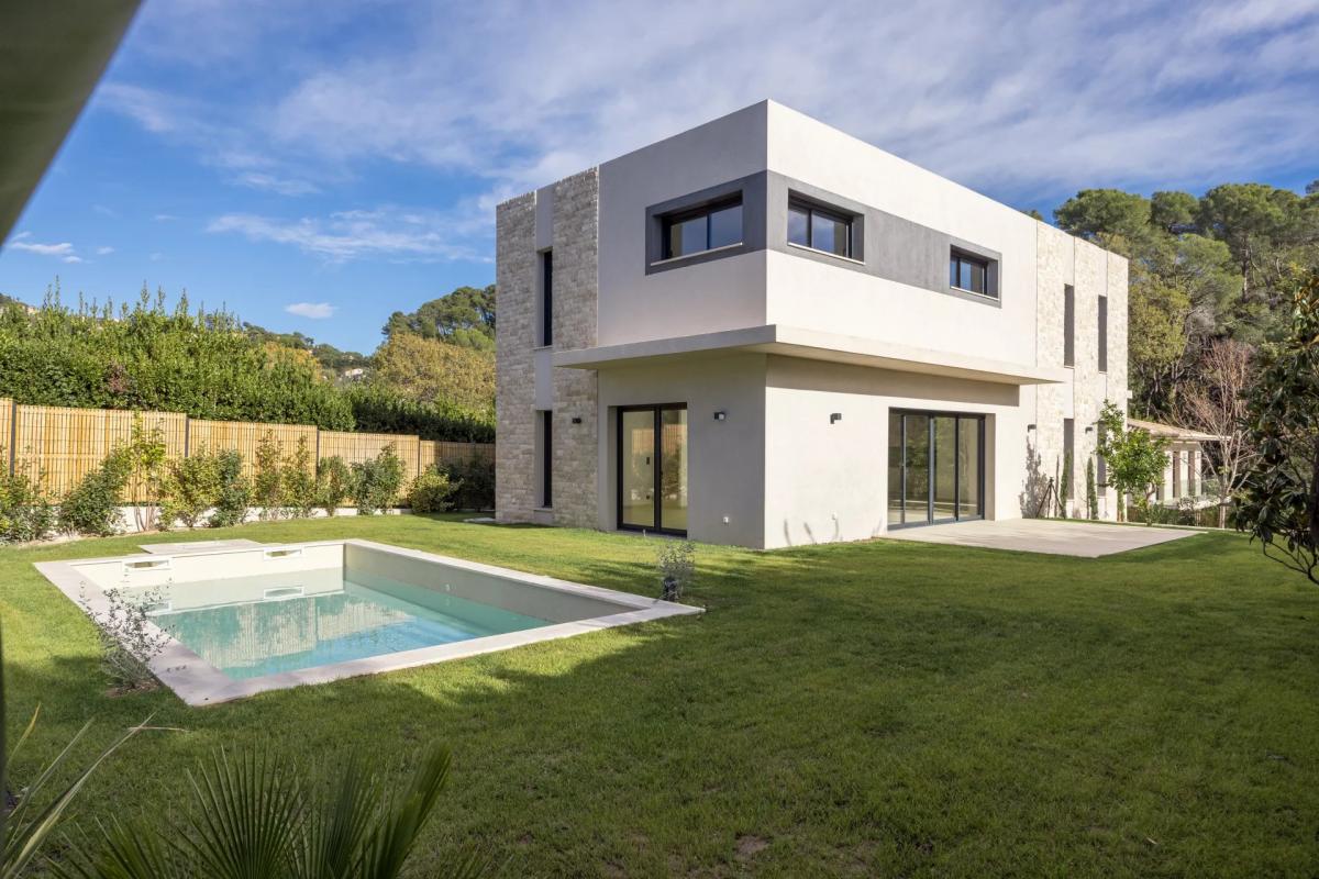 Picture of Villa For Sale in Mougins, Cote d'Azur, France