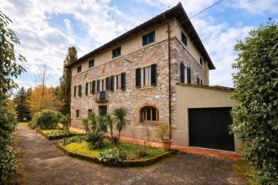 Villa For Sale in Pescaglia, Italy