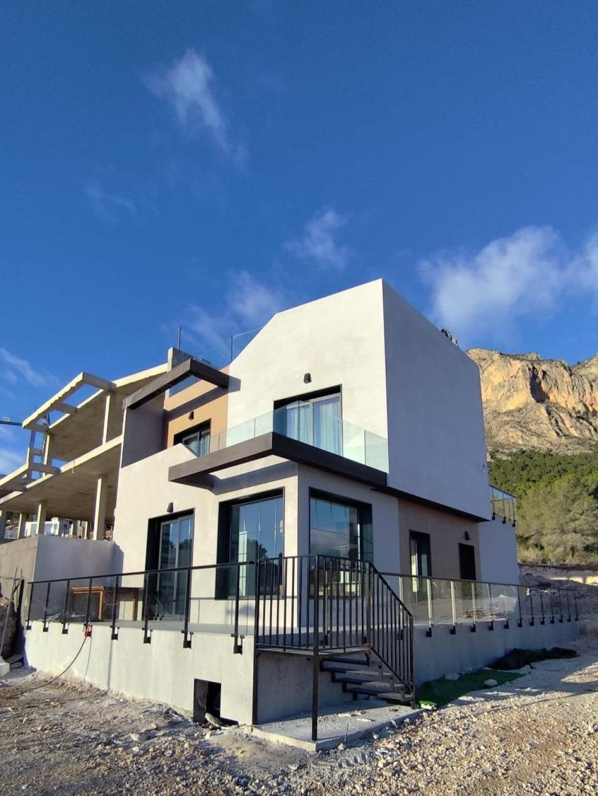 Picture of Villa For Sale in Polop, Alicante, Spain