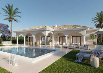 Villa For Sale in Pinoso, Spain