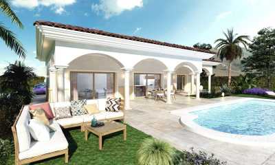 Villa For Sale in Pinoso, Spain