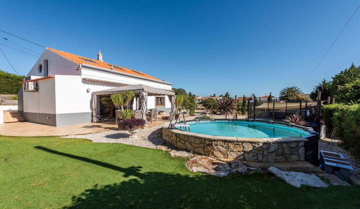 Picture of Villa For Sale in Budens, Faro, Portugal