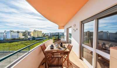 Apartment For Sale in Meia Praia, Portugal