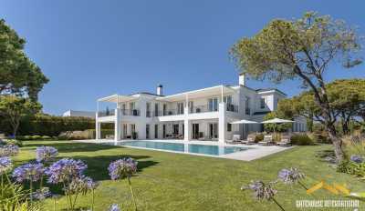 Villa For Sale in Almancil, Portugal
