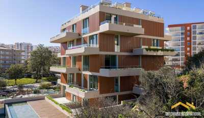 Apartment For Sale in Praia Da Rocha, Portugal