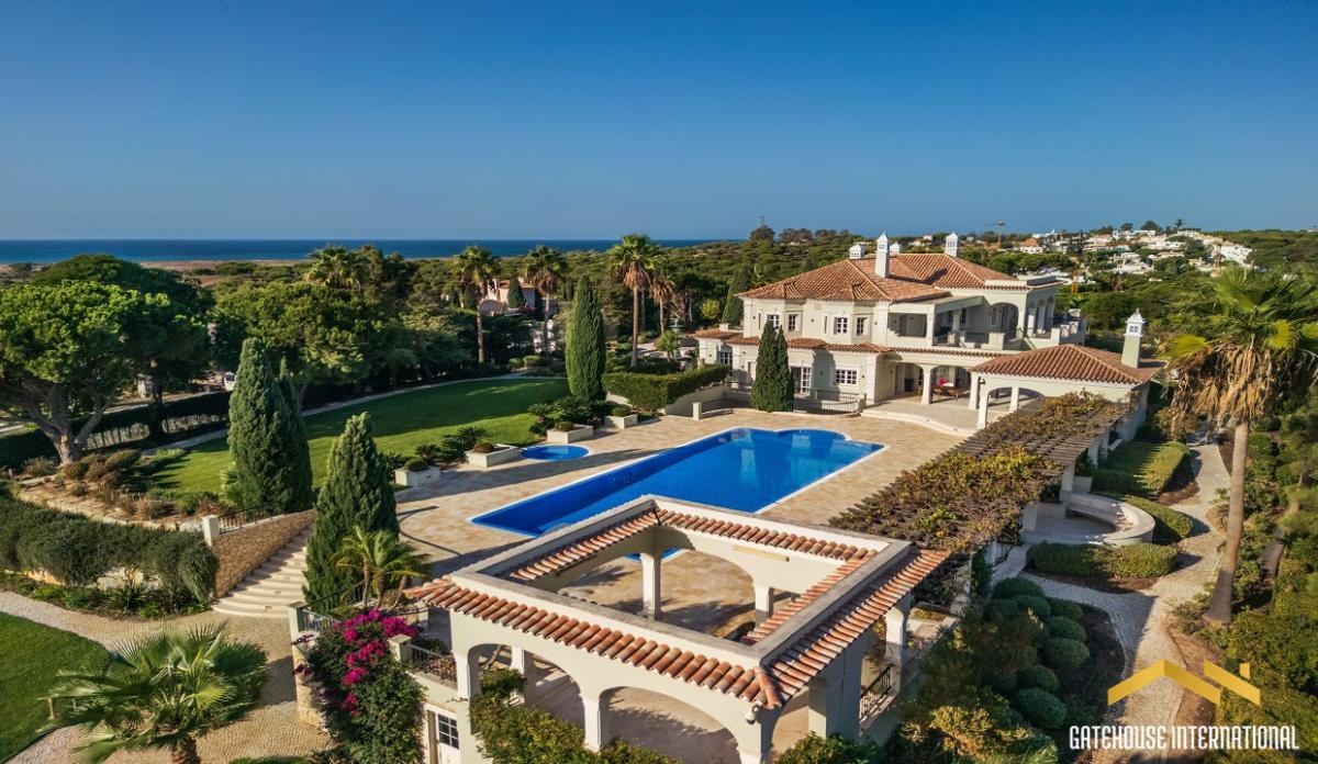 Picture of Villa For Sale in Almancil, Algarve, Portugal