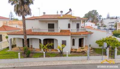 Villa For Sale in Loule, Portugal
