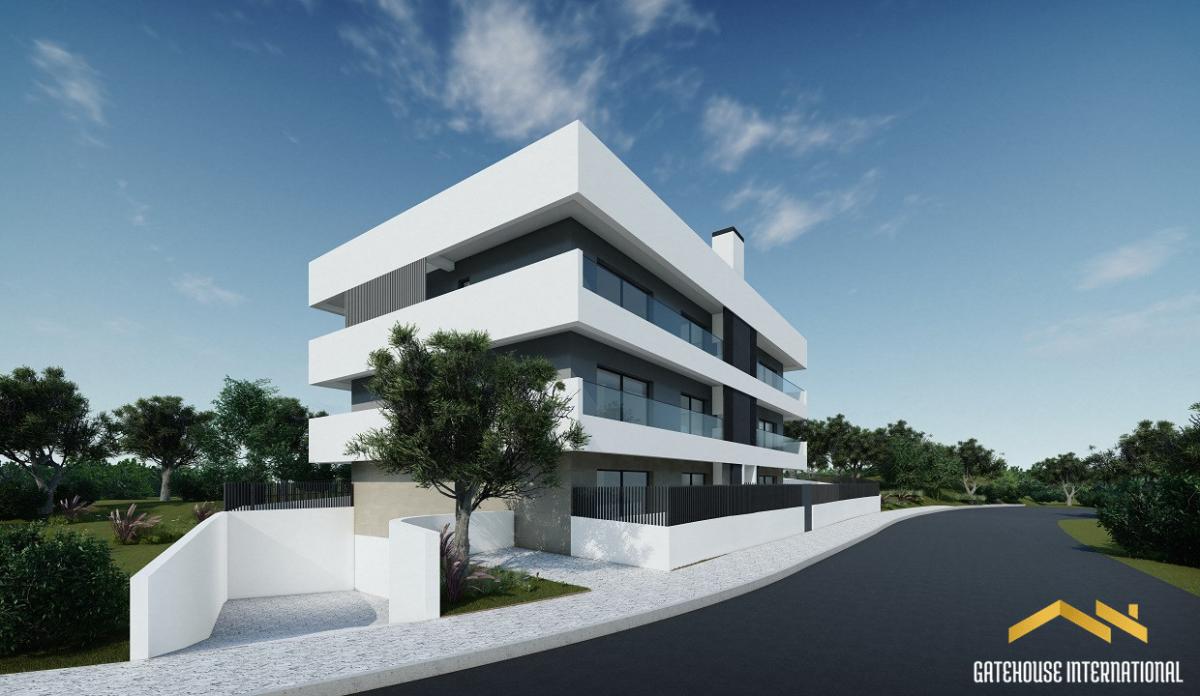 Picture of Apartment For Sale in Mexilhoeira Grande, Algarve, Portugal