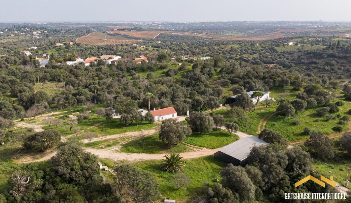 Picture of Home For Sale in Mexilhoeira Grande, Algarve, Portugal