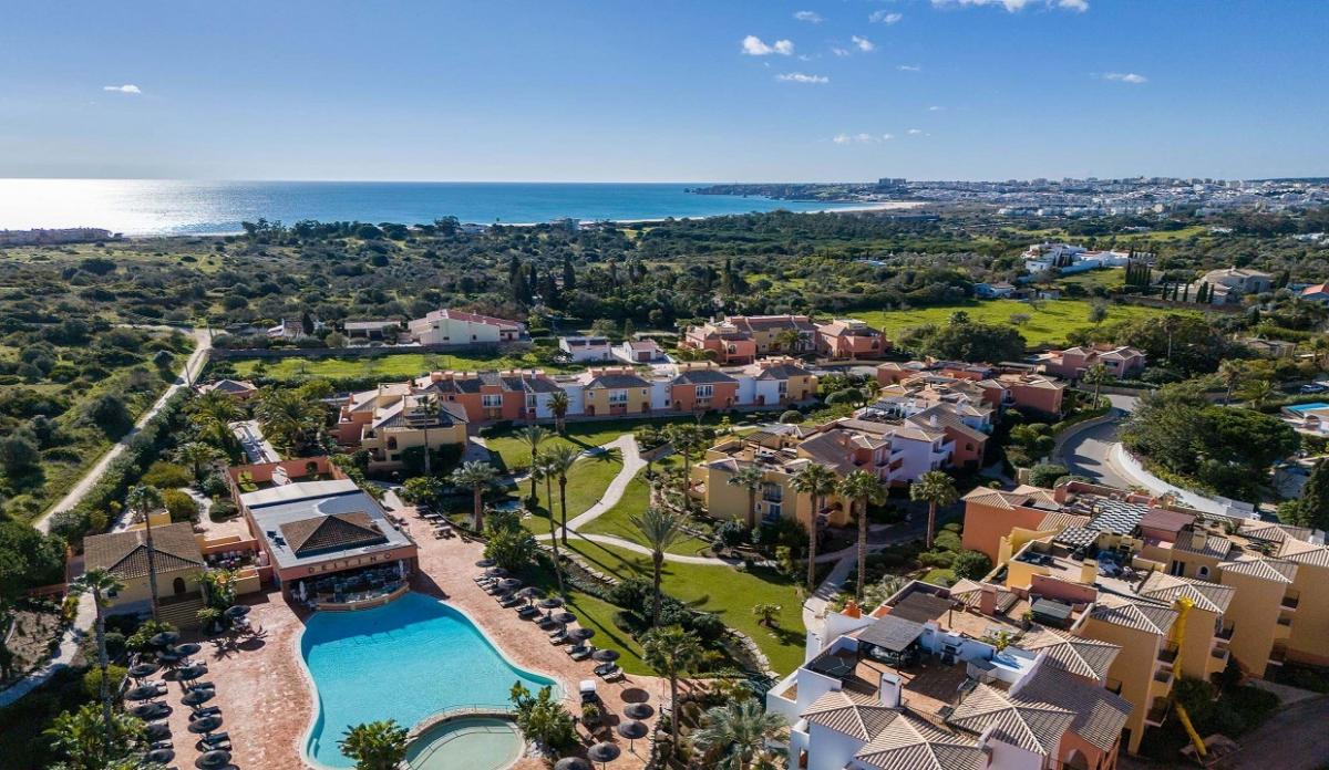 Picture of Home For Sale in Meia Praia, Algarve, Portugal