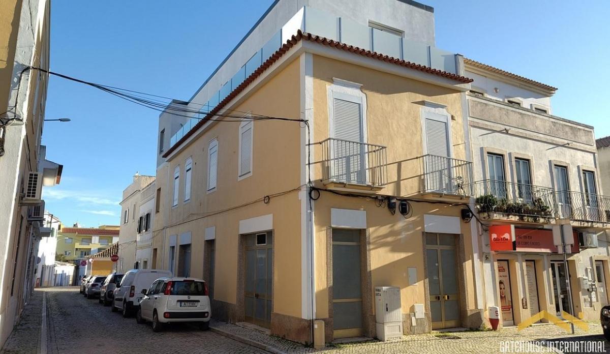 Picture of Commercial Building For Sale in Loule, Faro, Portugal