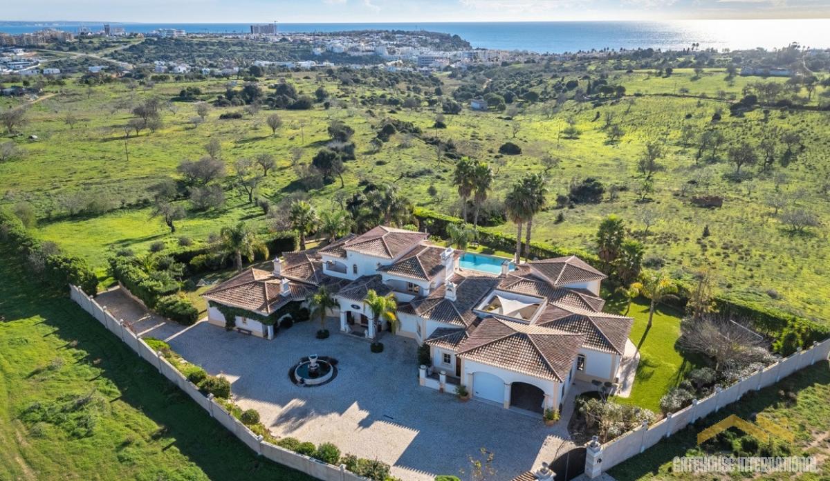 Picture of Villa For Sale in Lagos, Algarve, Portugal