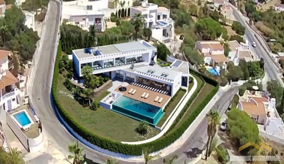 Picture of Villa For Sale in Carvoeiro, Faro, Portugal