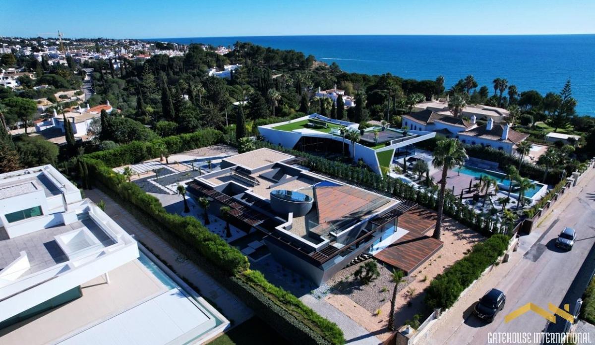 Picture of Villa For Sale in Carvoeiro, Faro, Portugal