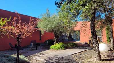 Commercial Building For Sale in 