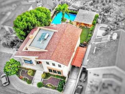 Villa For Sale in