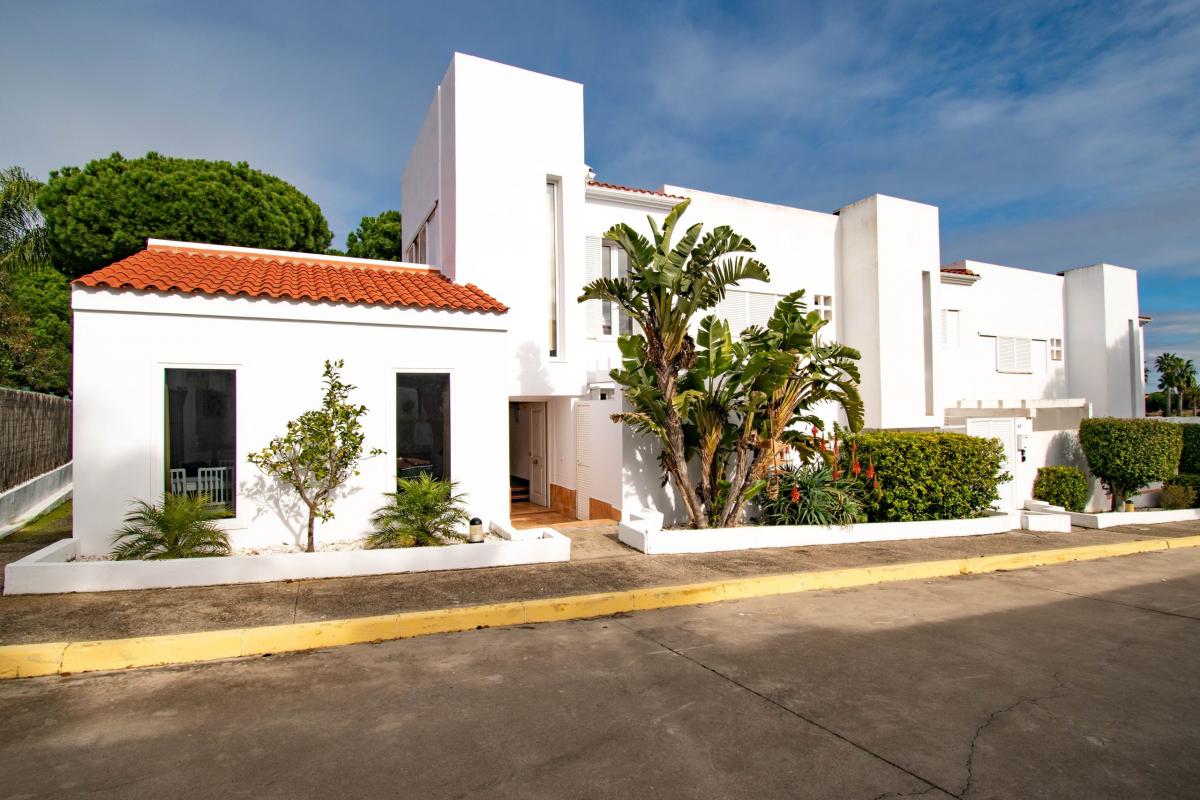 Picture of Home For Sale in Chiclana, Cadiz, Spain