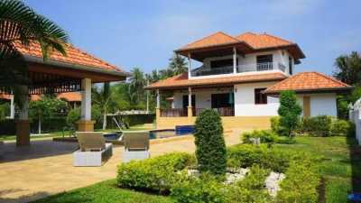 Villa For Sale in Prachuabkirikhan, Thailand
