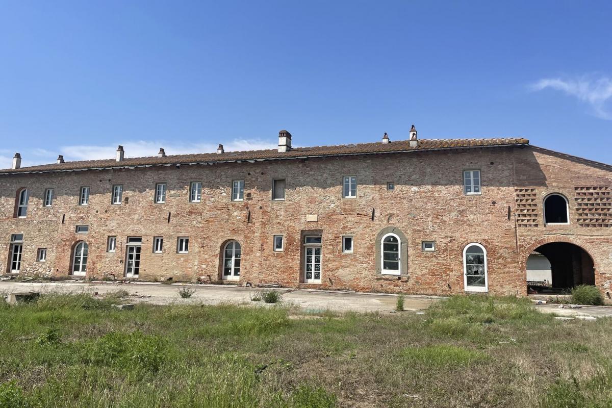 Picture of Home For Sale in Calcinaia, Tuscany, Italy