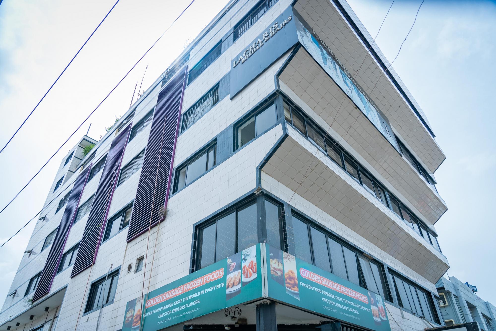Commercial Building For Sale in Lagos, Lagos, Nigeria