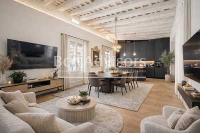 Apartment For Sale in Barcelona, Spain