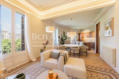 Apartment For Sale in Barcelona, Spain