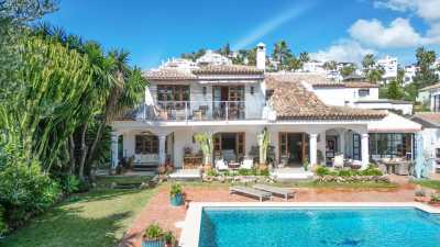 Villa For Sale in Nueva Andalucia, Spain