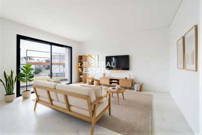 Apartment For Sale in Meia Praia, Portugal