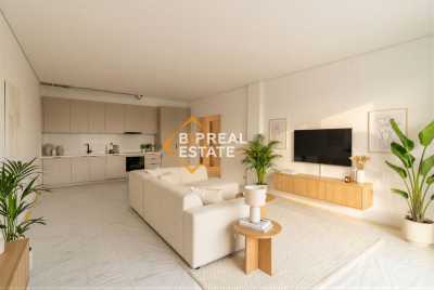 Apartment For Sale in Meia Praia, Portugal